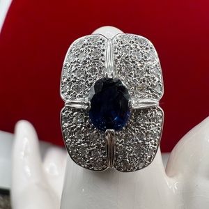 Blue sapphire ring